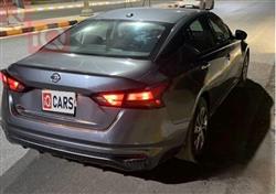 نيسان ألتيما